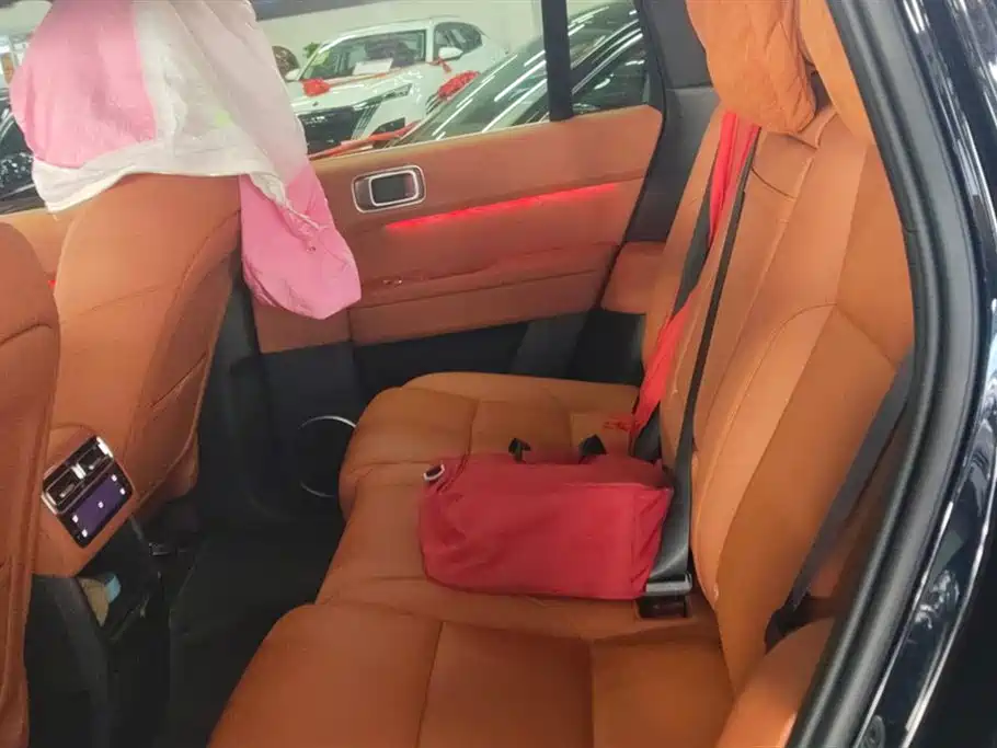 Li Auto Ideal L6
