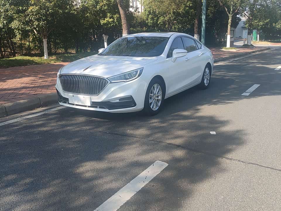 Hongqi H5