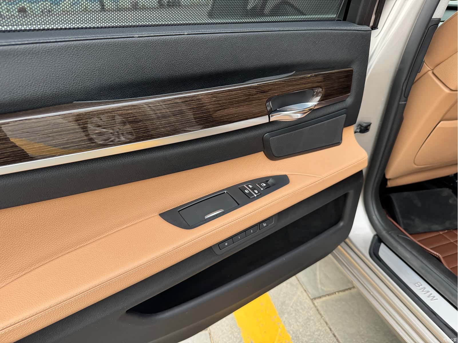 BMW 7 Series, 2012 14