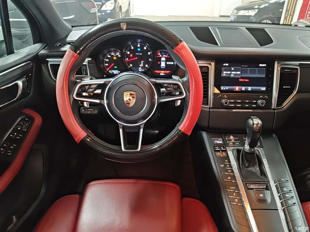 Porsche Macan, 2018 11