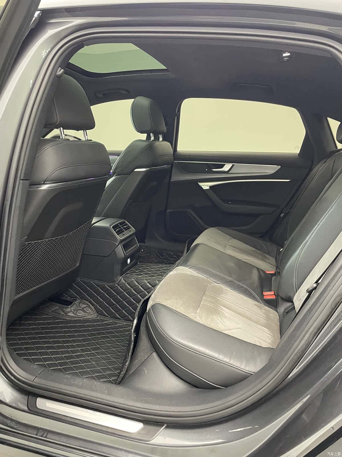 Audi A6L, 2020 4