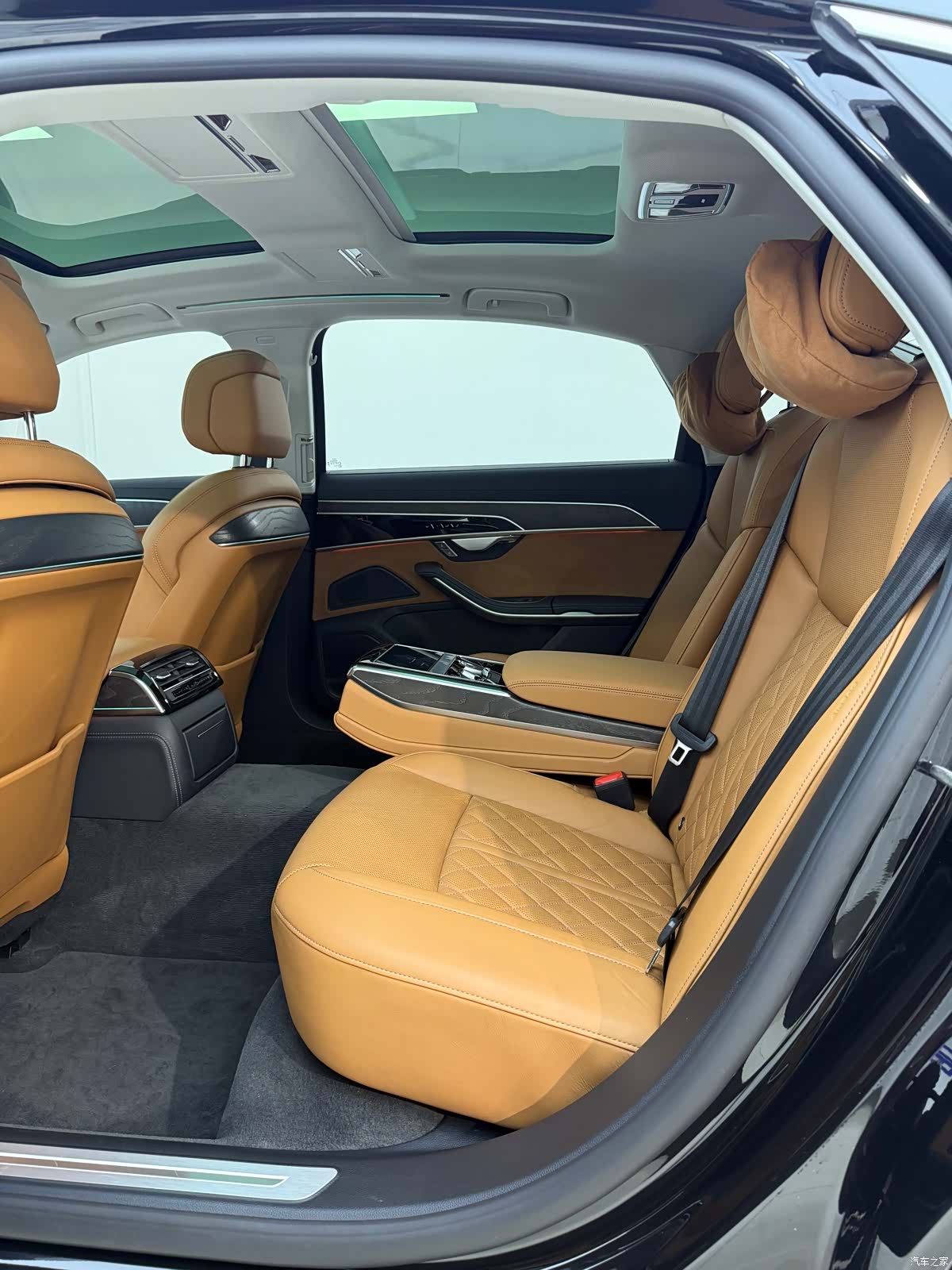 Audi A8L, 2023 6