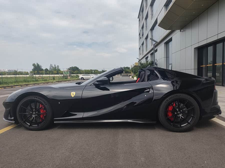 Ferrari 812 2024, фото 13