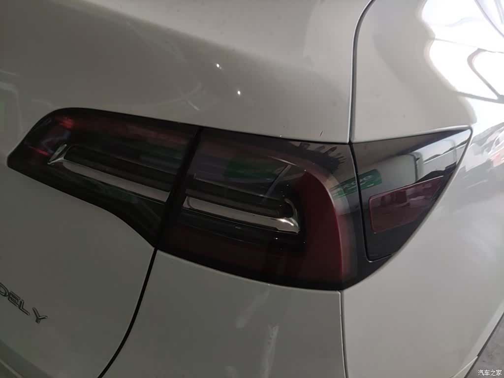 Tesla Model Y, 2022 8