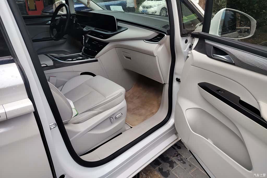 Buick GL8, 2023 8