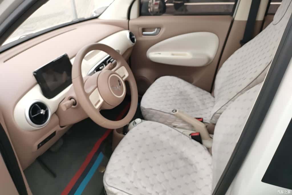 Wuling MINIEV, 2025 9