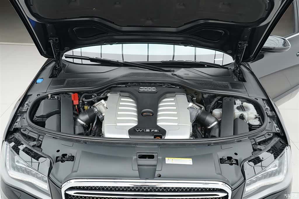 Audi A8L, 2013 33