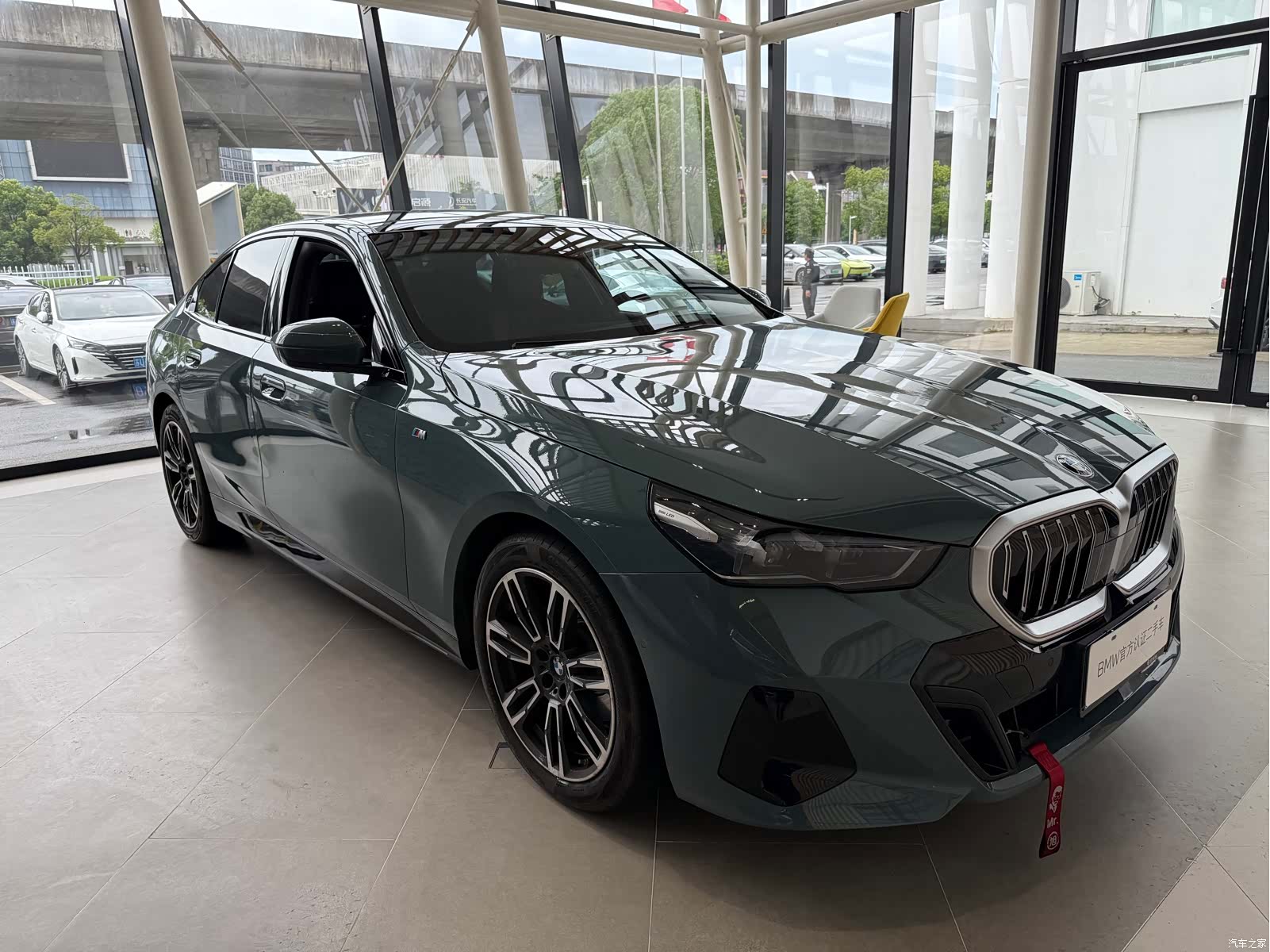 BMW 5 Series, 2026 13