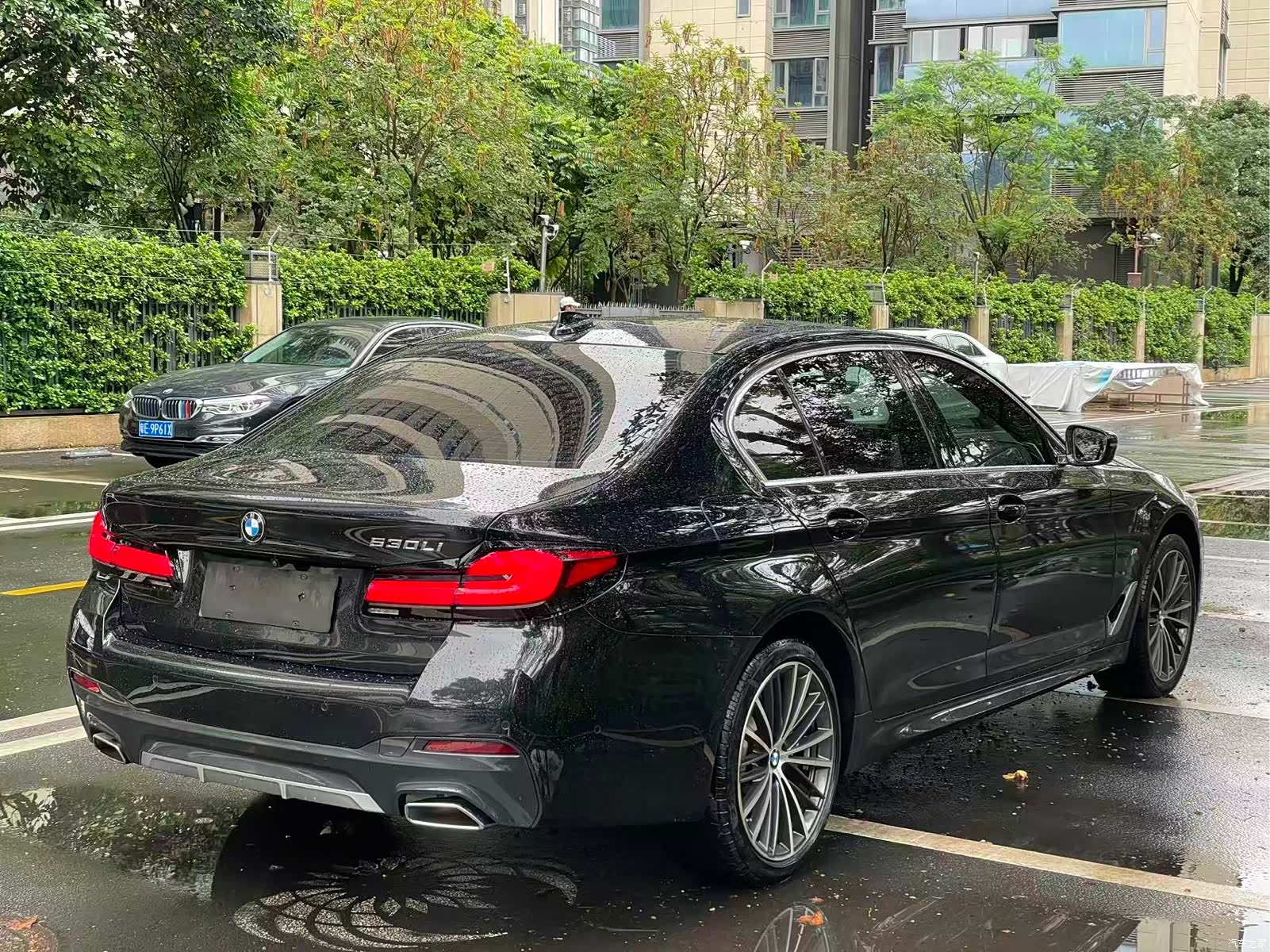 BMW 5 Series, 2023 11