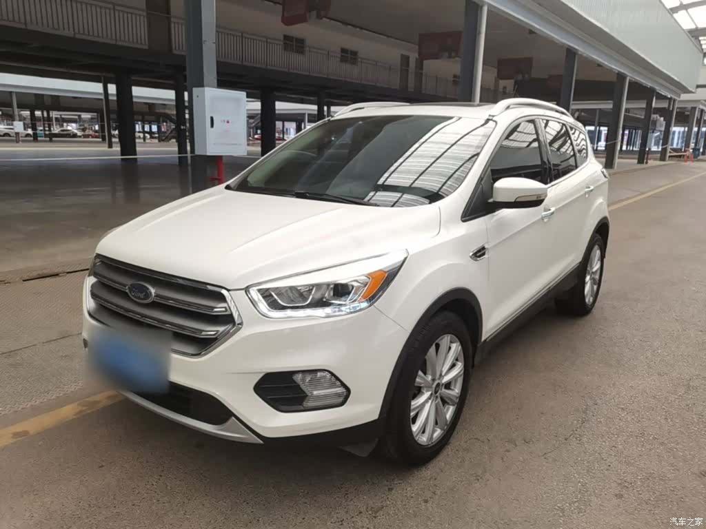 Ford Kuga, 2017 1
