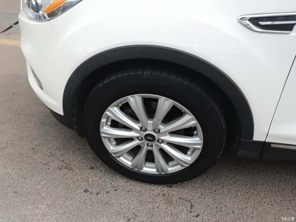 Ford Kuga, 2017 23