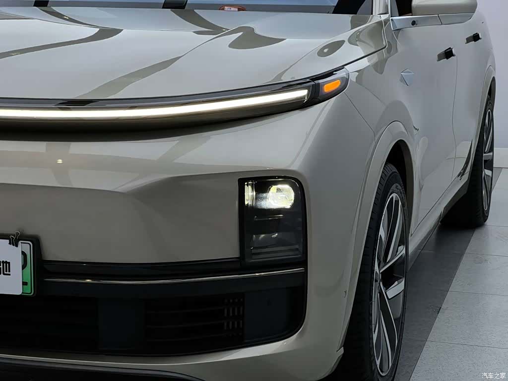 Li Auto L9, 2023 6