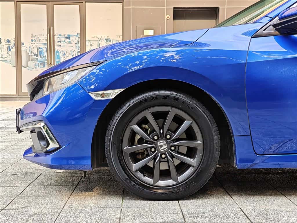 Honda Civic, 2019 все фото