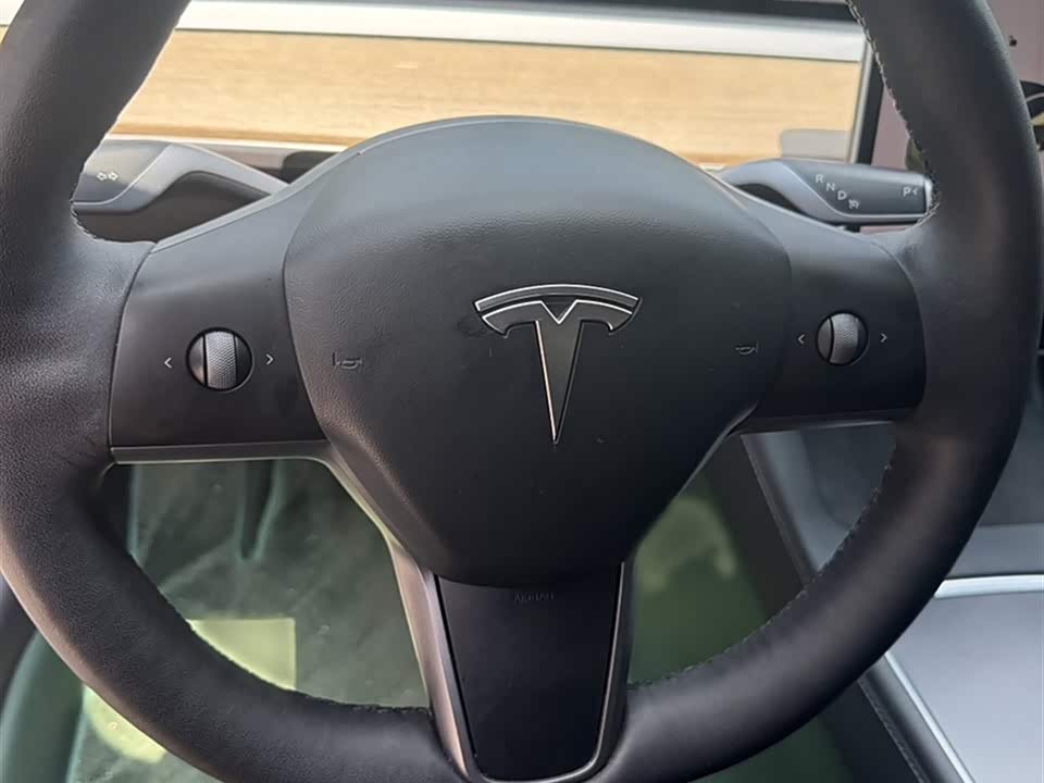 Tesla Model 3 Tesla Model 3