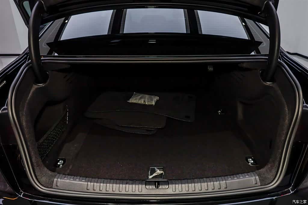 Audi A6L, 2023 6