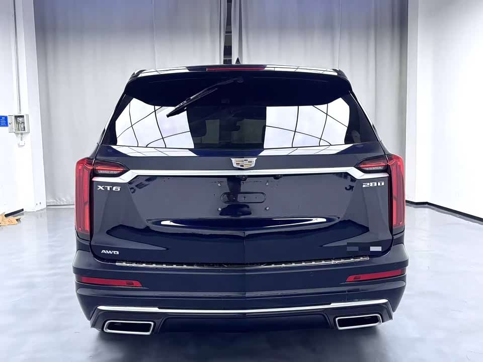 Cadillac XT6