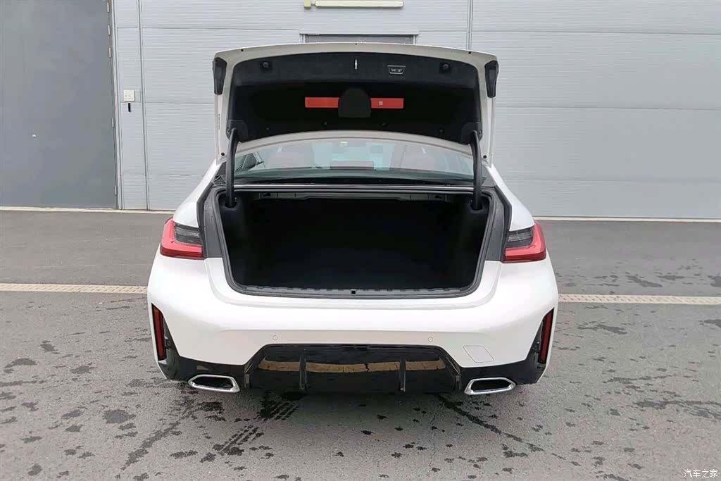 BMW 3 Series, 2026 6