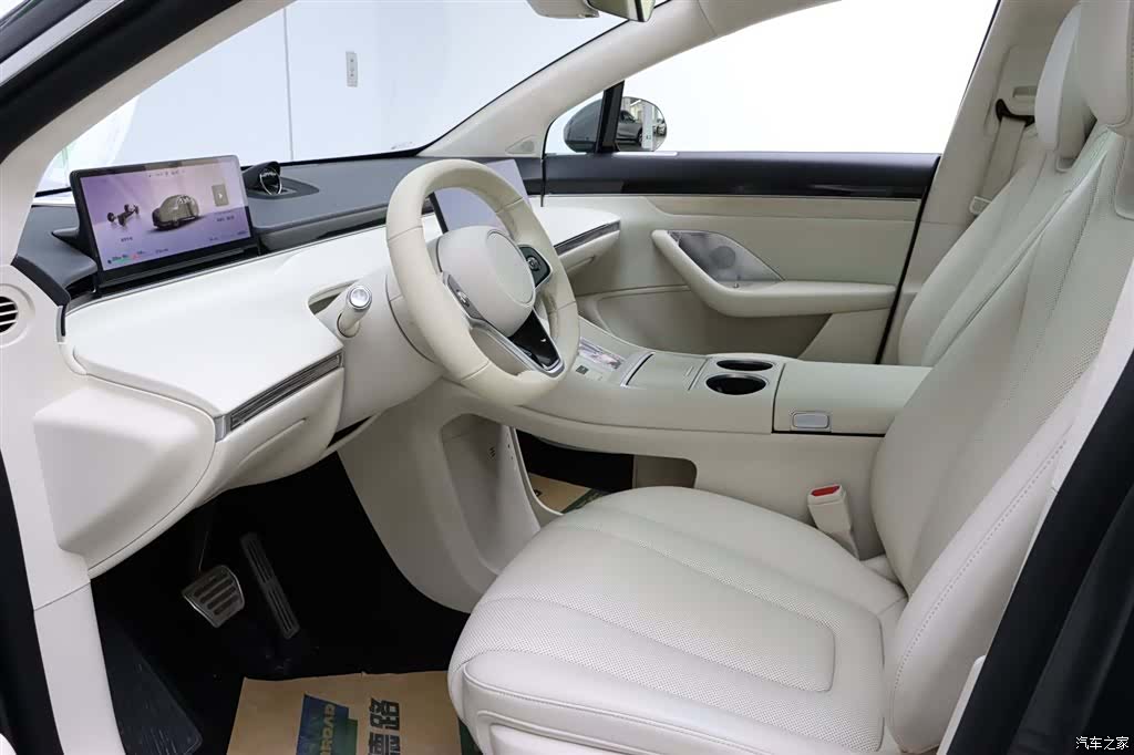 Luxeed R7, 2025 13