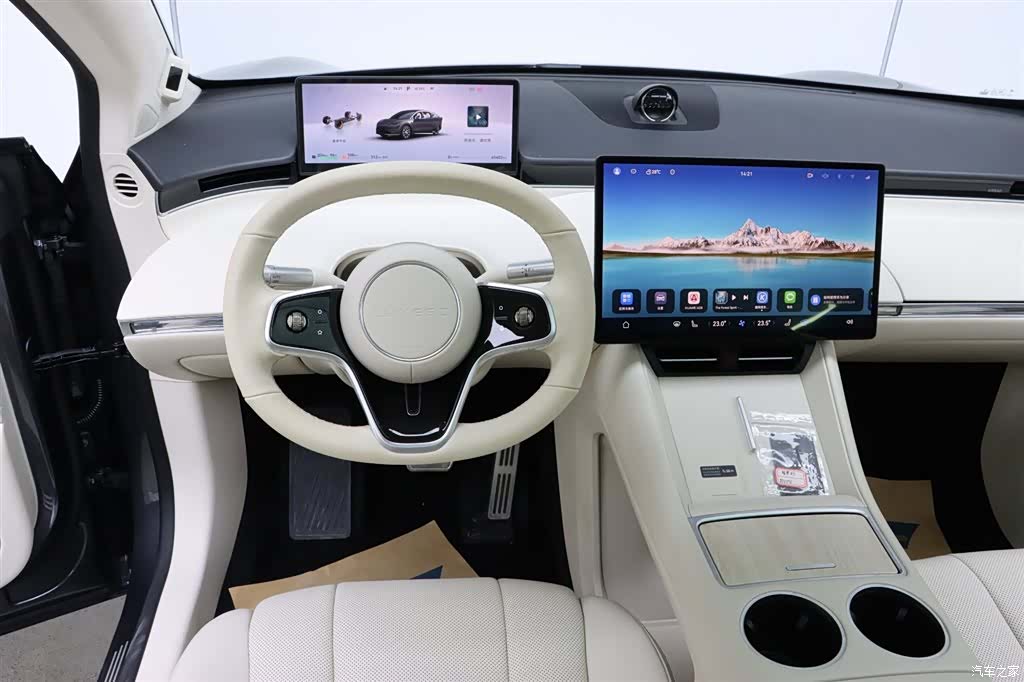 Luxeed R7, 2025 27