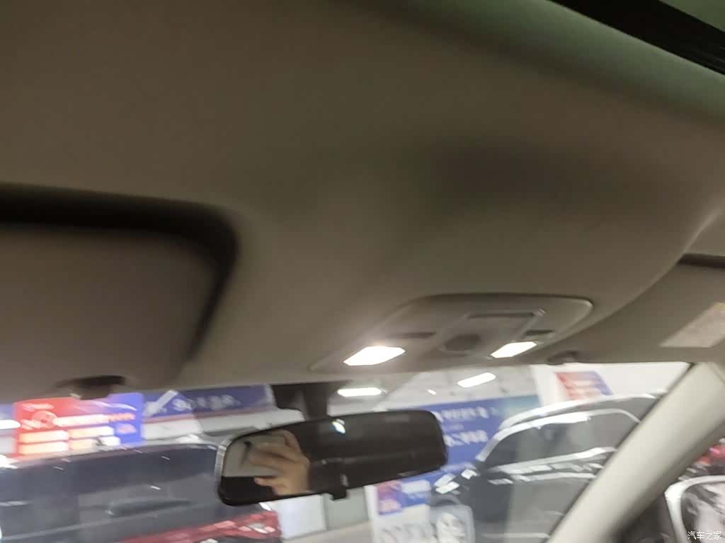 Geely Coolray, 2022 18