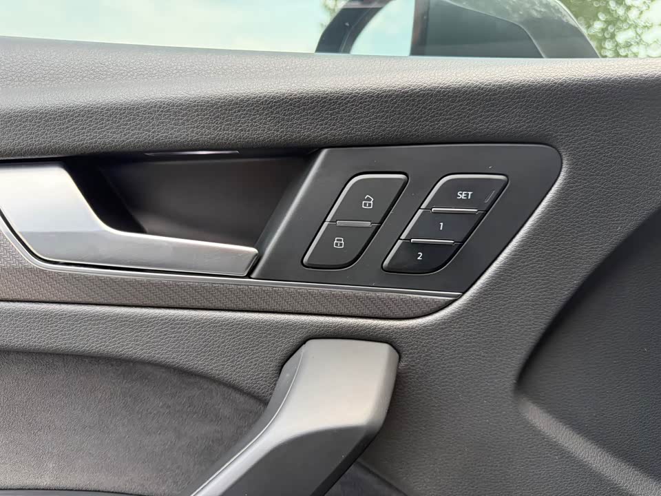 Audi Q5L Sportback Audi Q5L Sportback