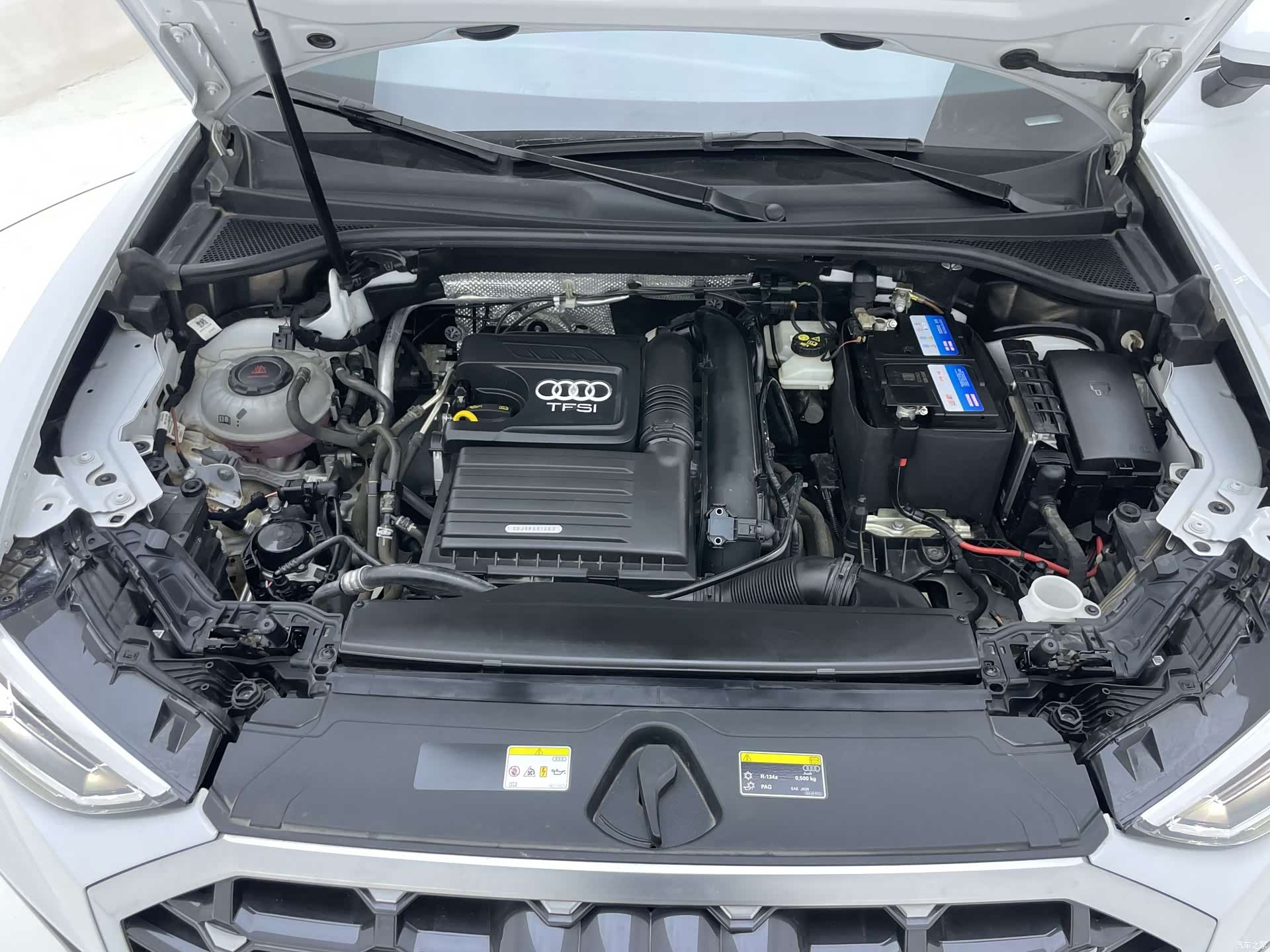 Audi Q3, 2023 28