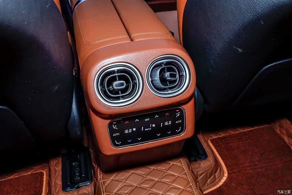 Mercedes-Benz GLC, 2025 25