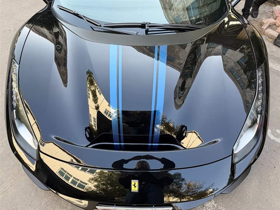 Ferrari 488