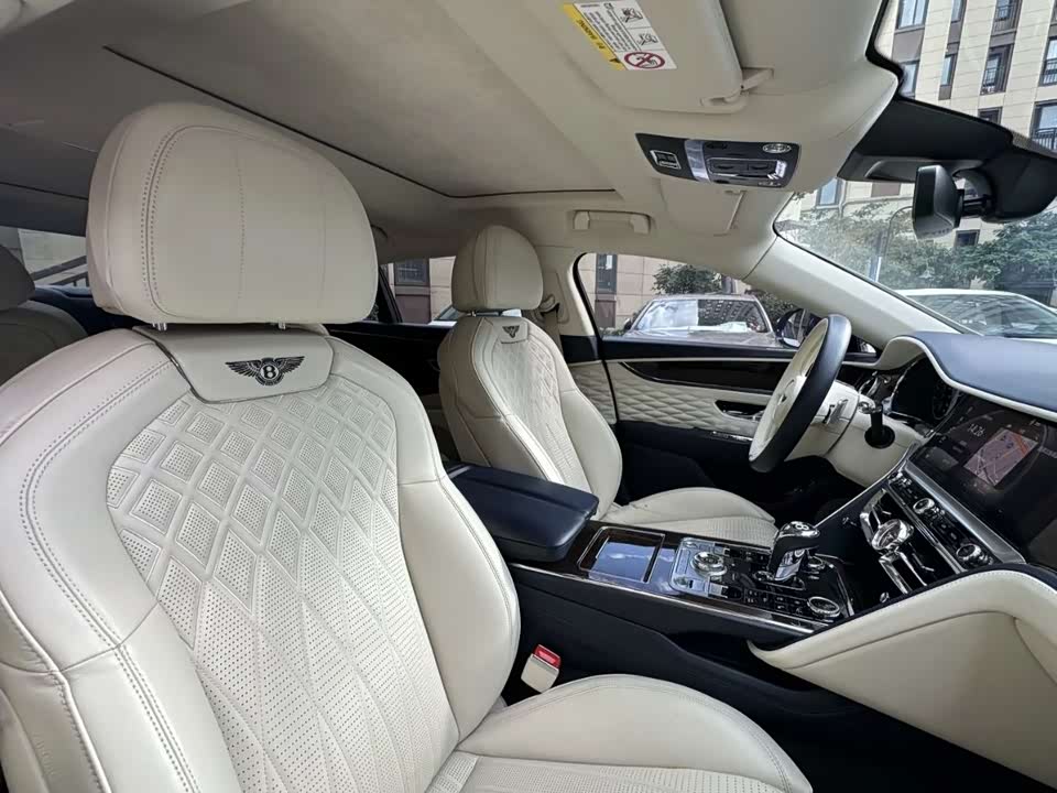 Bentley Flying