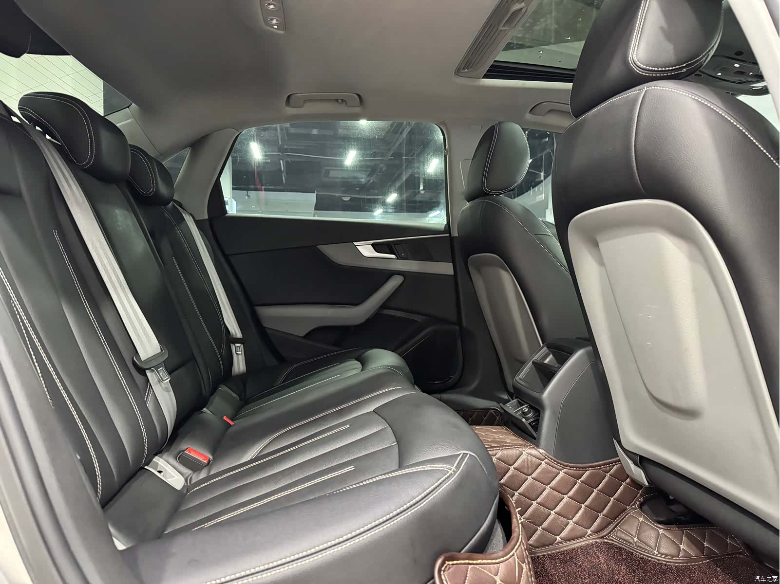 Audi A4L, 2017 11