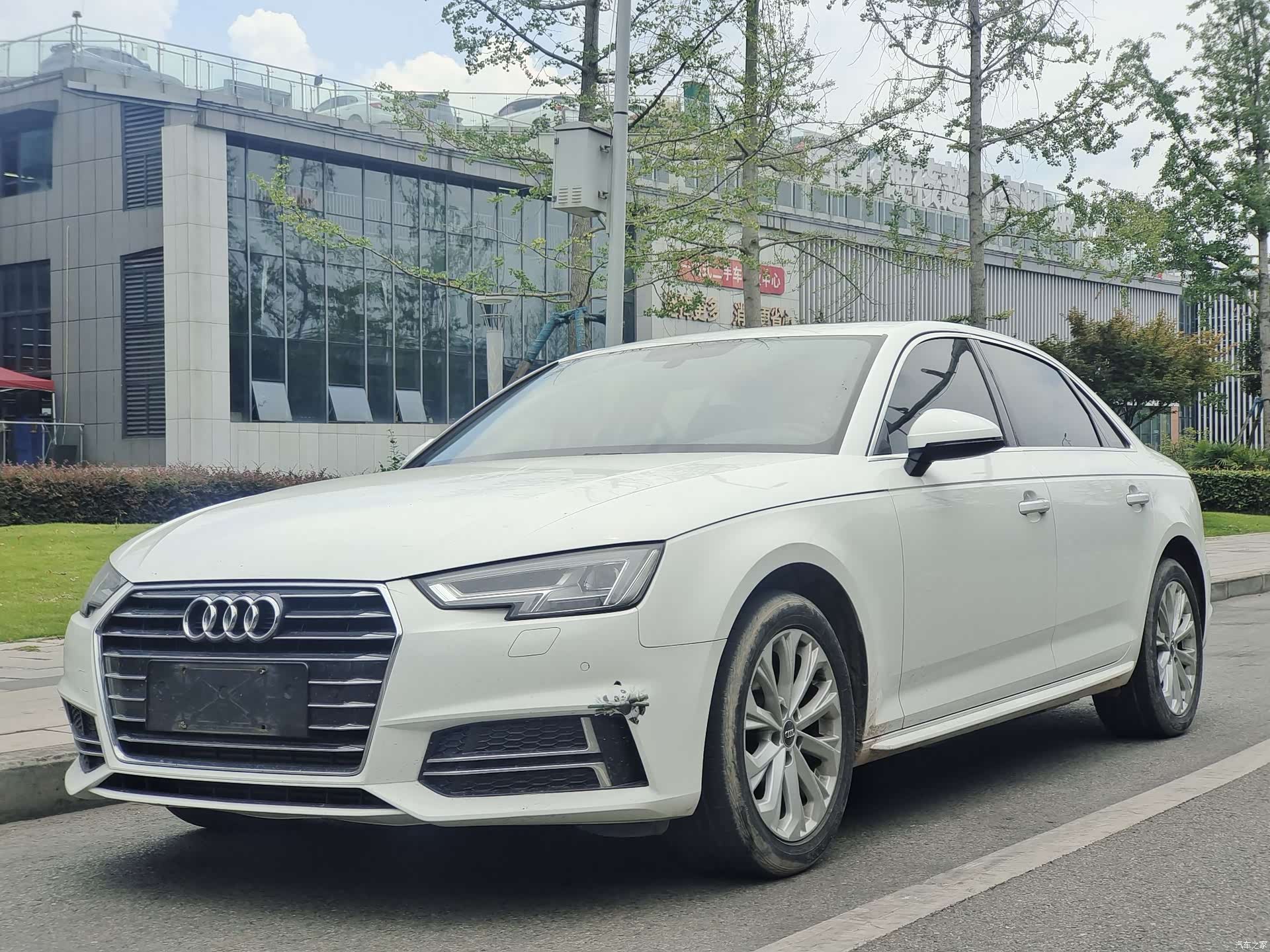 Audi A4L, 2020 1