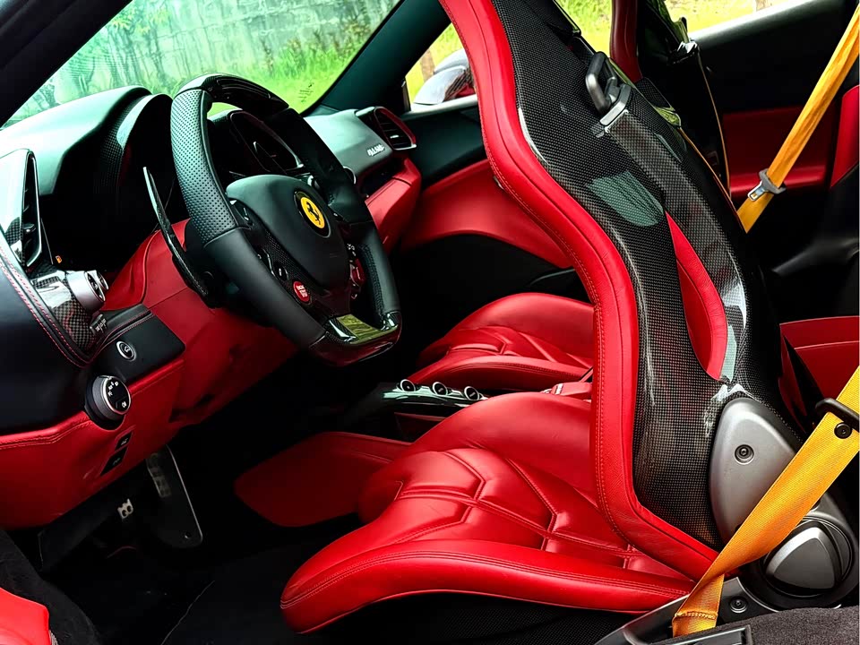 Ferrari 488