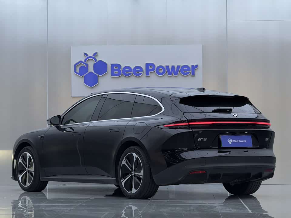 NIO ET5T