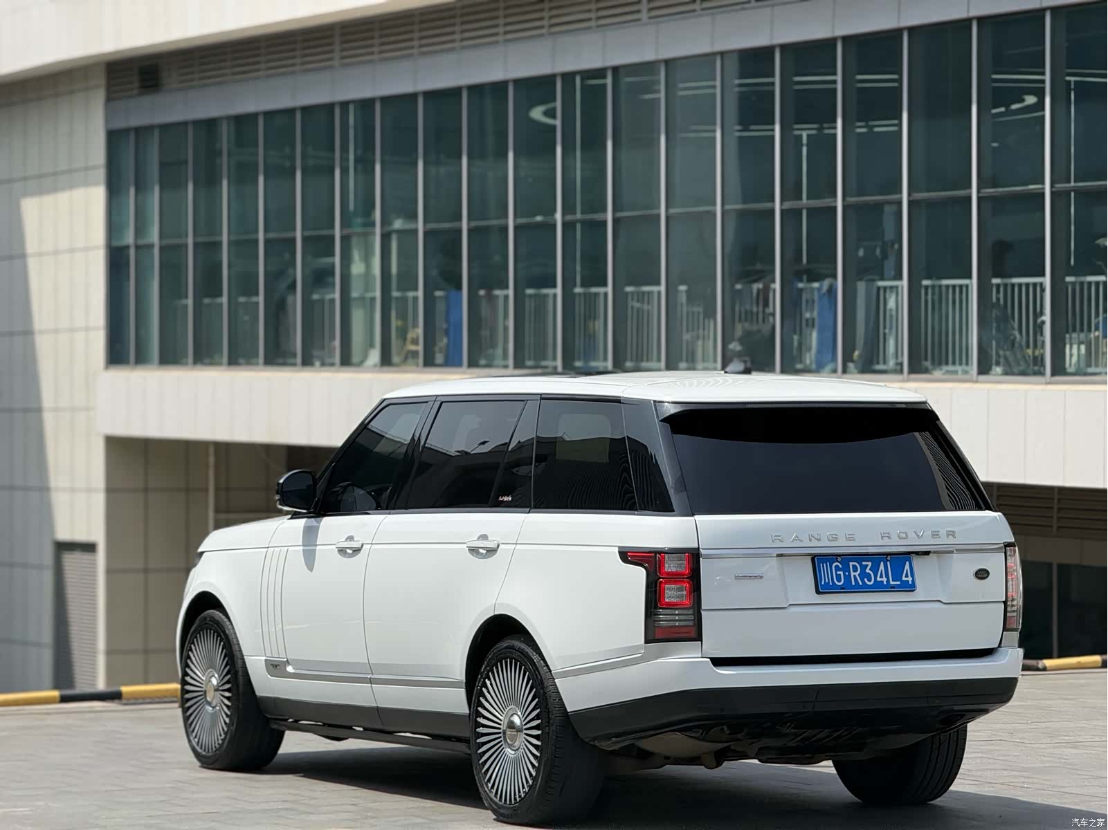 Land Rover Range Rover, 2019 9