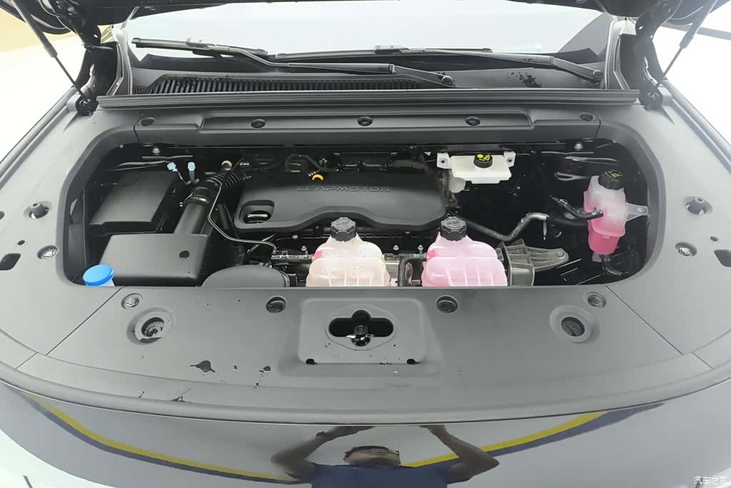 Leapmotor C16, 2025 10