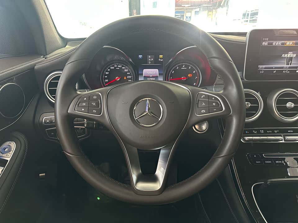 Mercedes-Benz GLC Mercedes-Benz GLC