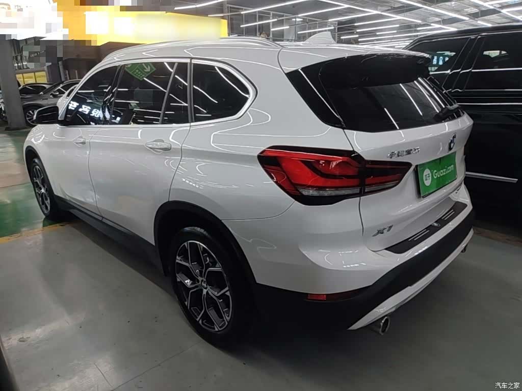 BMW X1, 2022 все фото