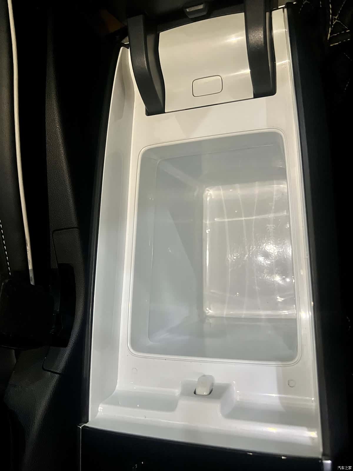Roewe iMAX8, 2022 20
