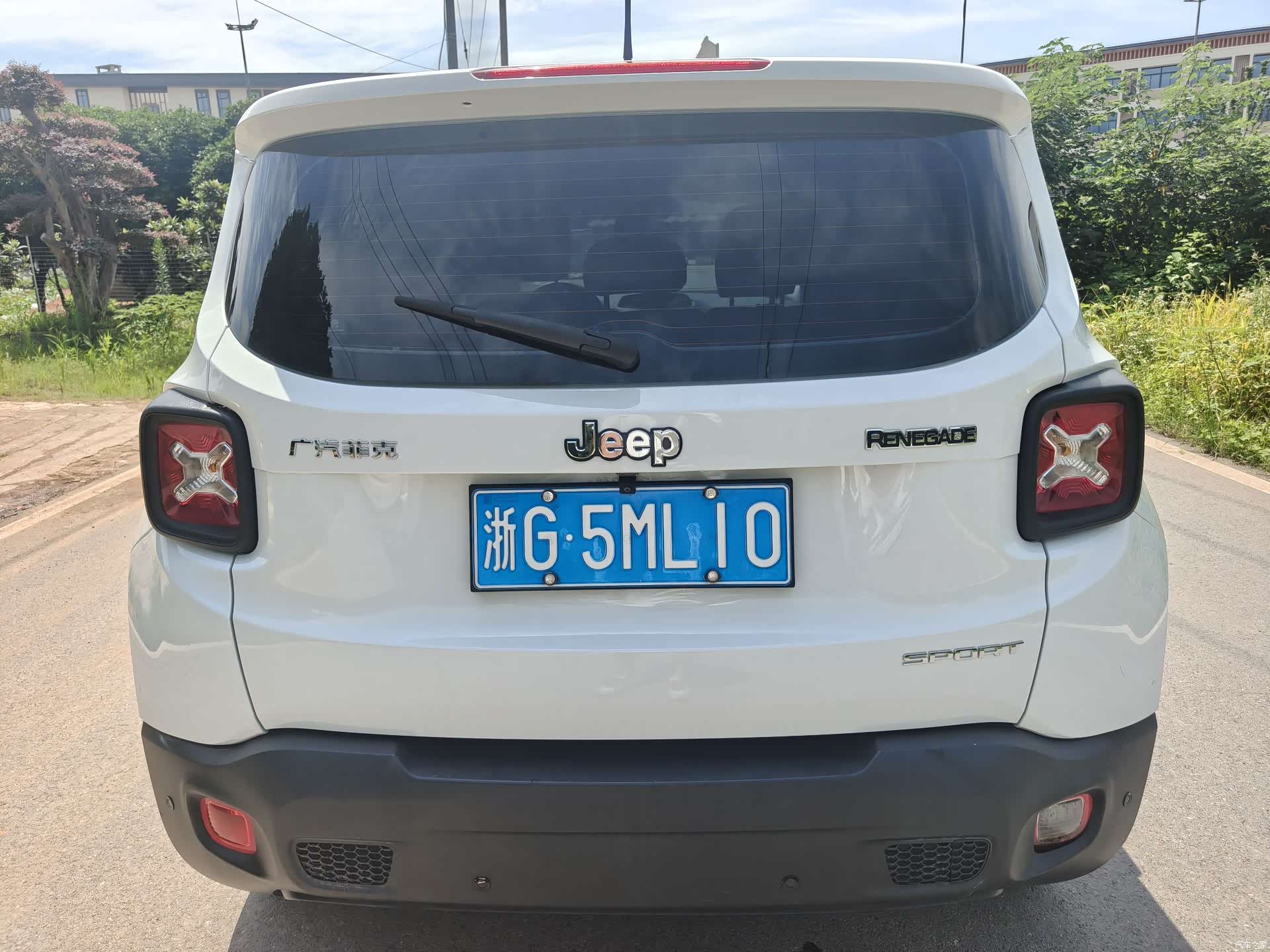 Jeep Renegade, 2018 все фото