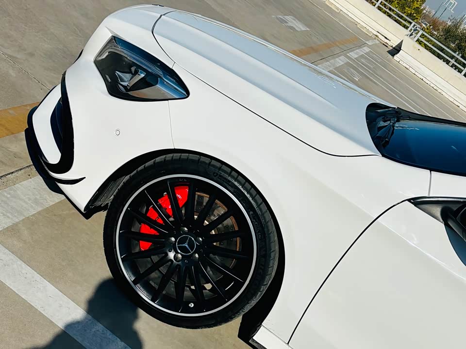 Mercedes-Benz CLA AMG