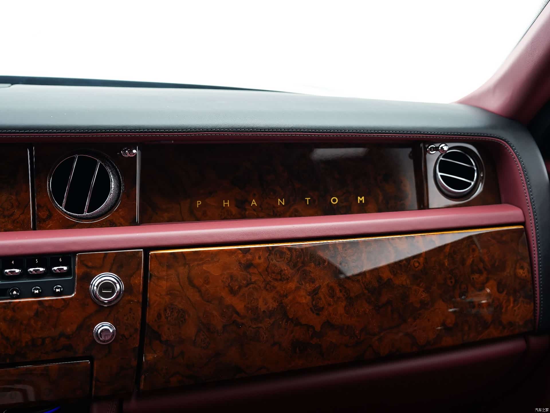 Rolls-Royce Phantom, 2011 21