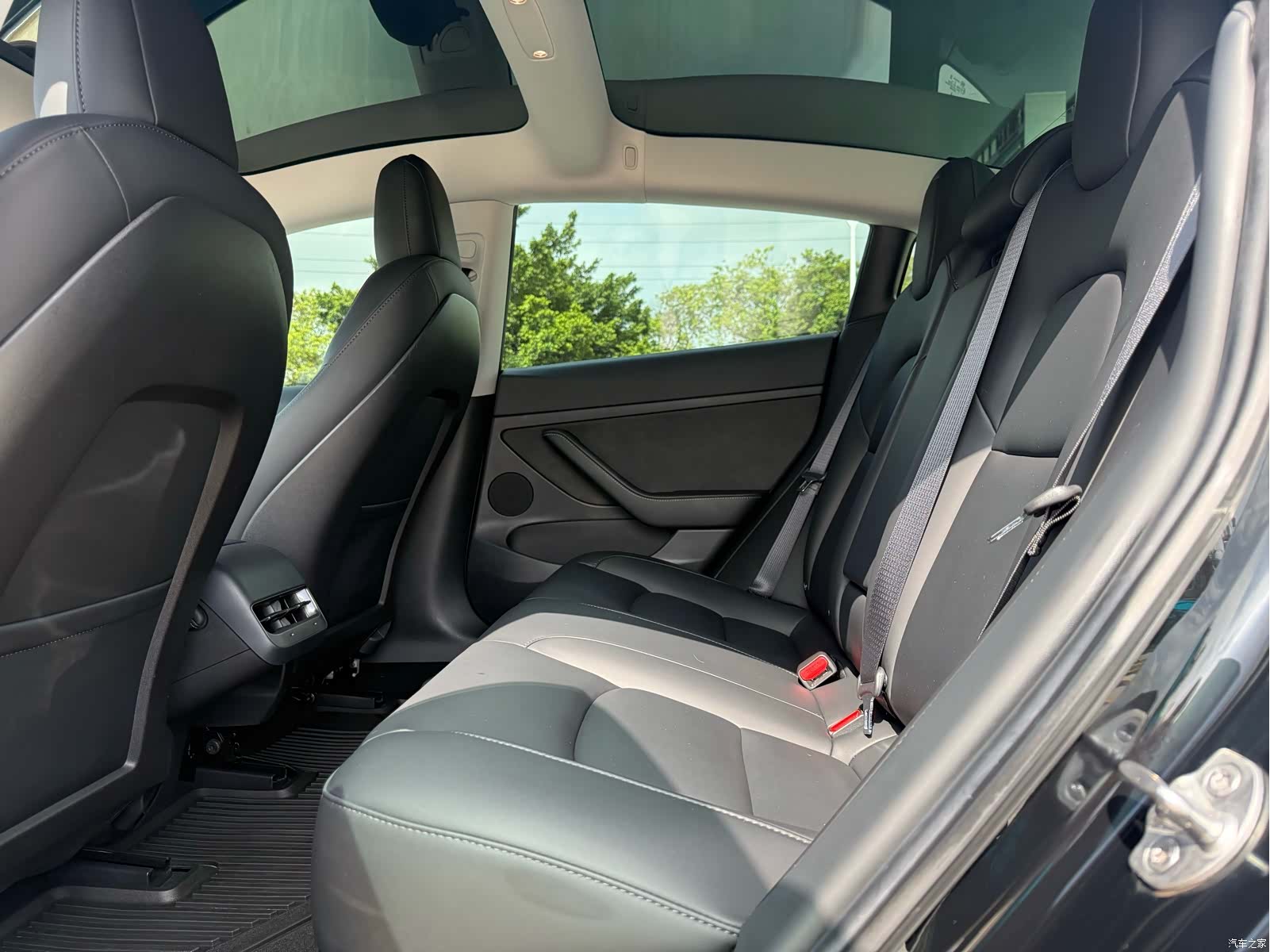 Tesla Model 3, 2021 8