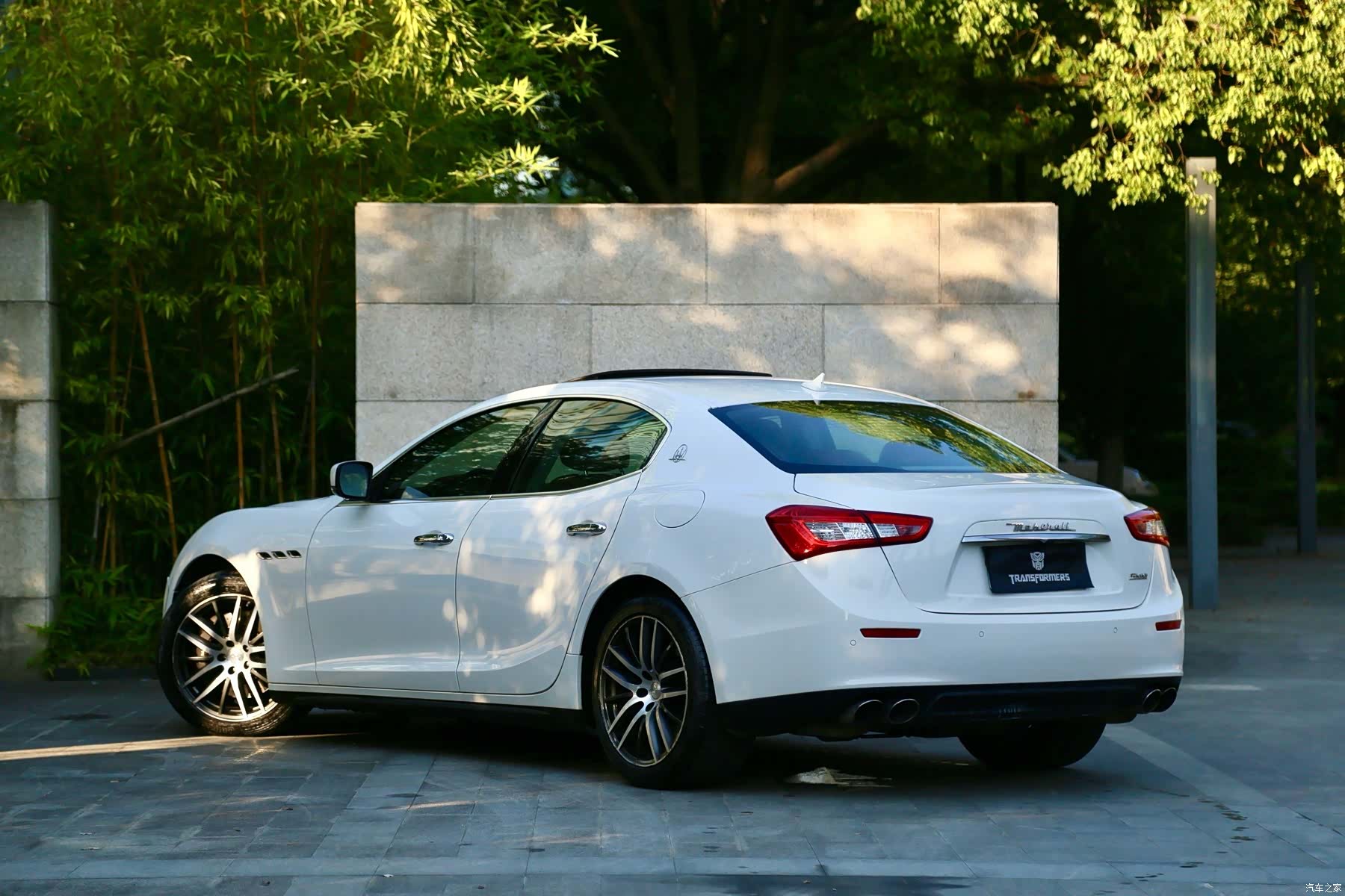 Maserati Ghibli, 2015 15