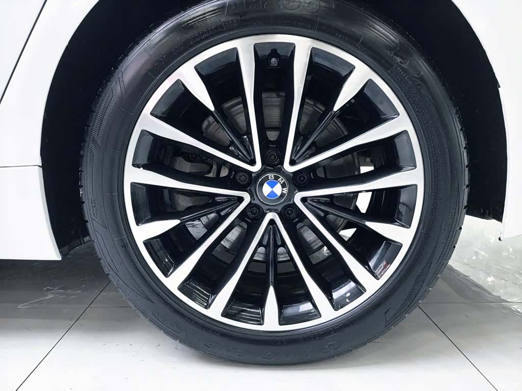 BMW 5 Series, 2018 10