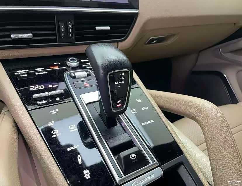 Porsche Cayenne, 2019 9