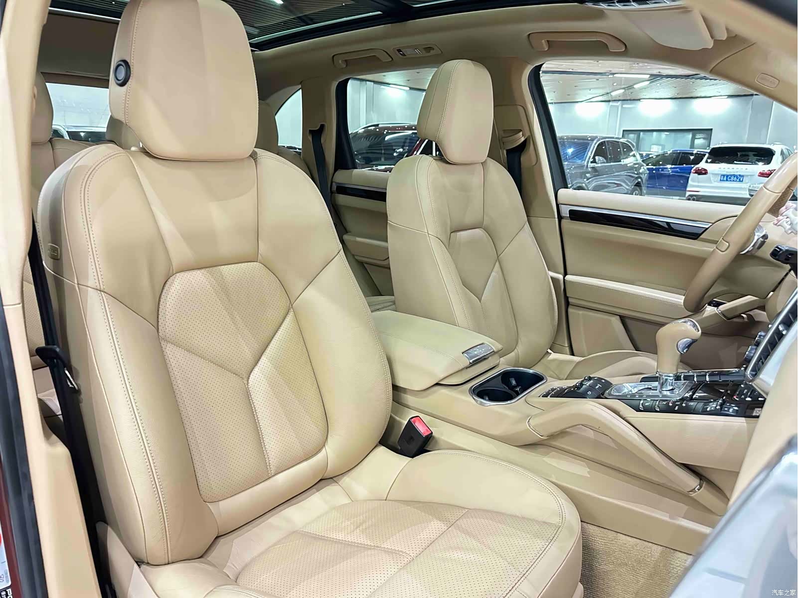 Porsche Cayenne, 2012 15