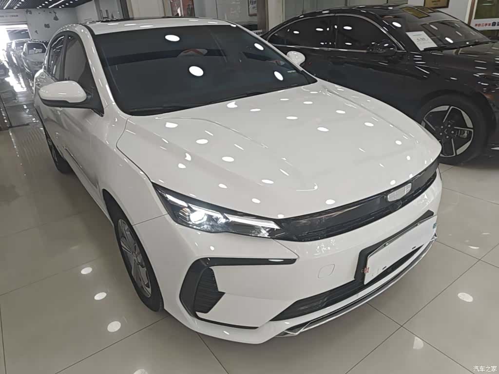 Geely Emgrand, 2025 4