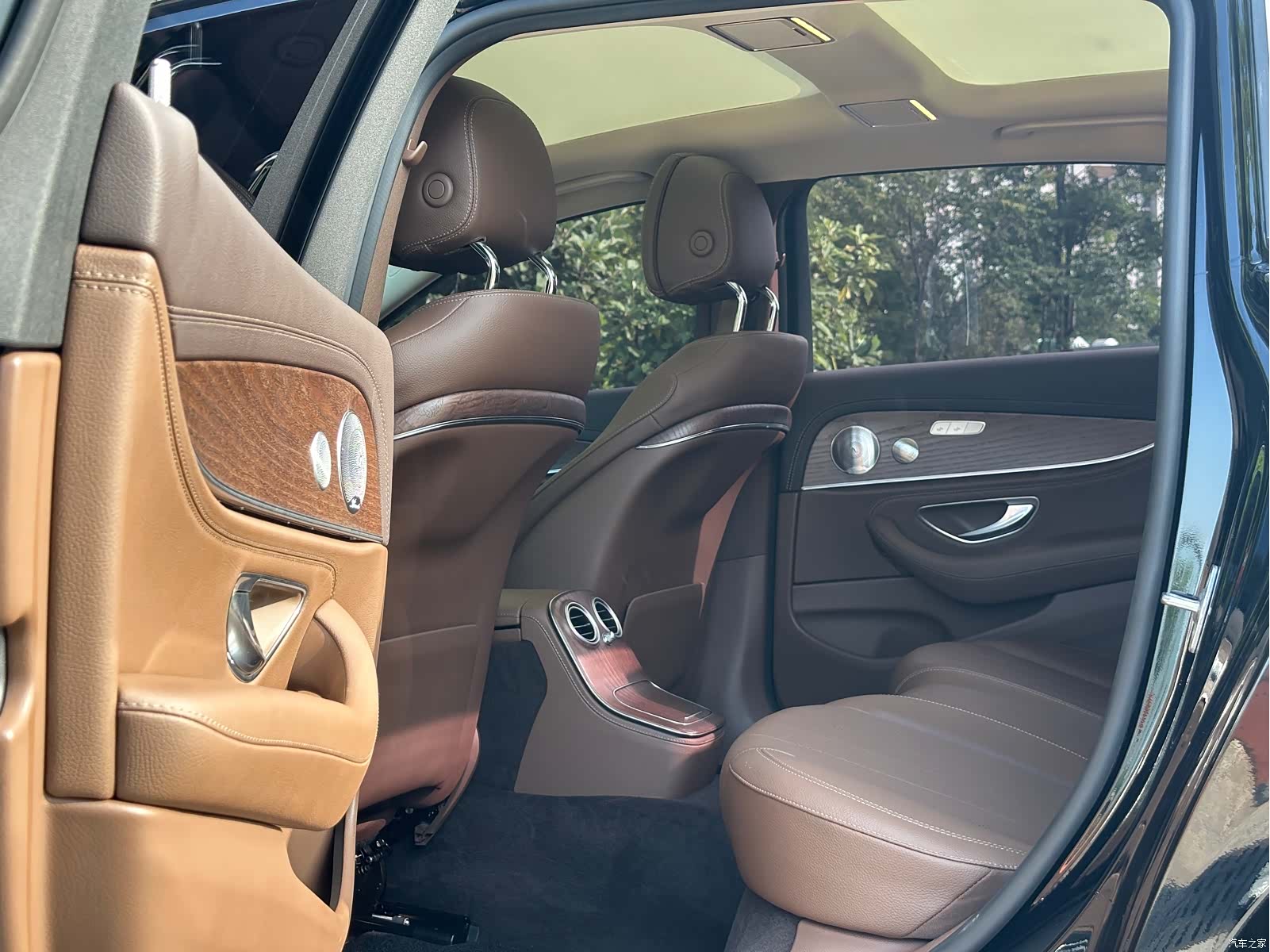 Mercedes-Benz E-Class, 2021 14