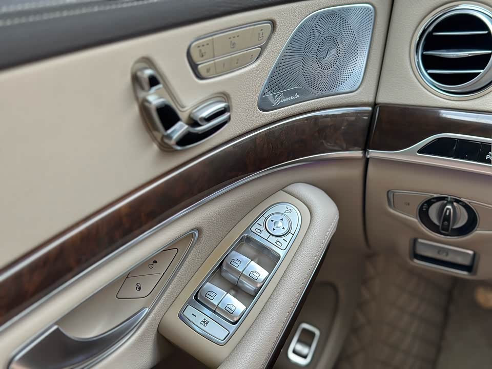 Mercedes-Benz S-class Mercedes-Benz S-class