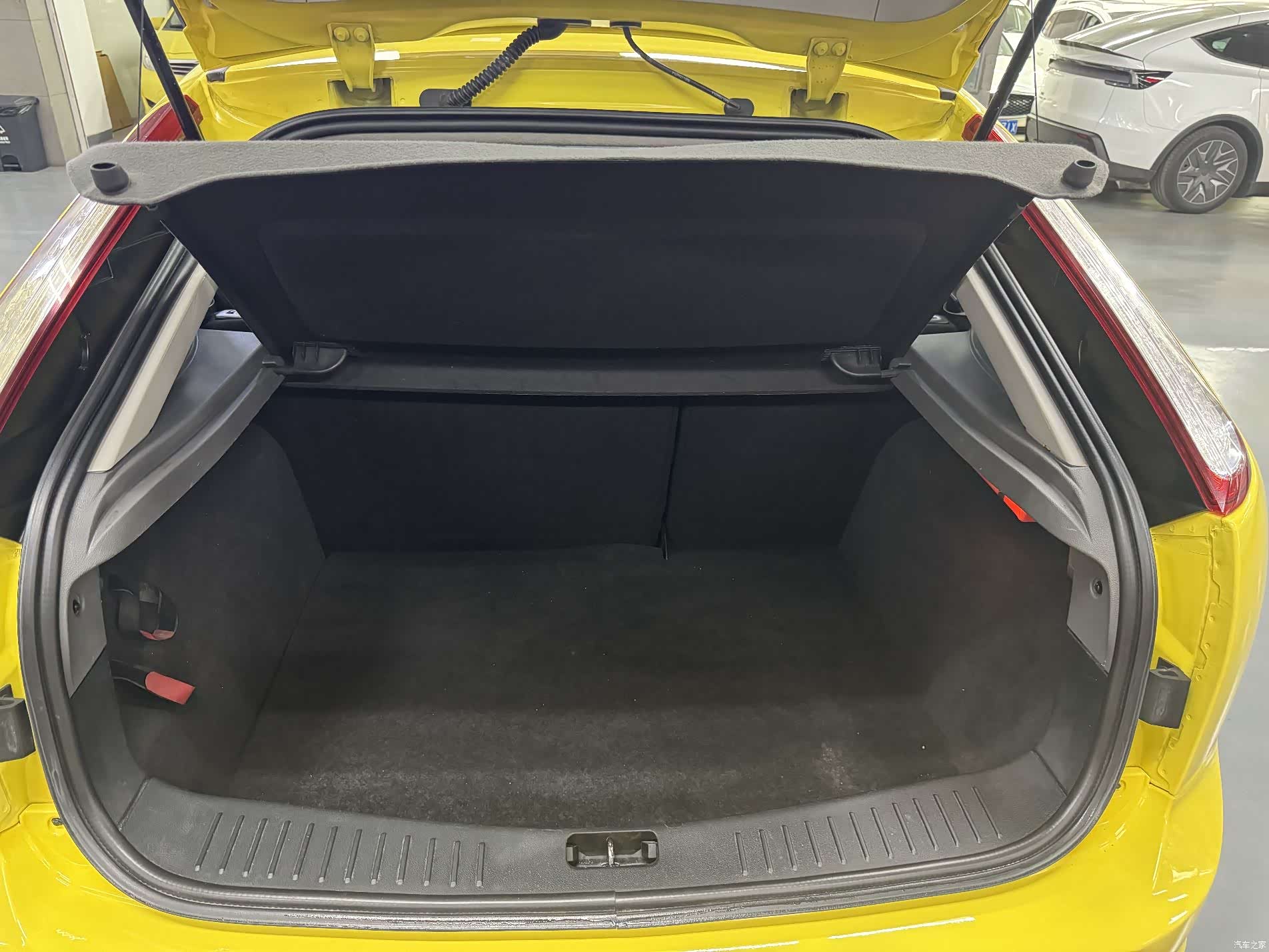 Ford Focus, 2013 22